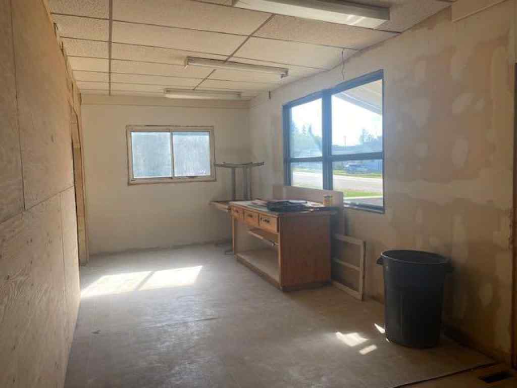 MLS® A2074258 - 5007 49 Street  in Irma Irma, Commercial