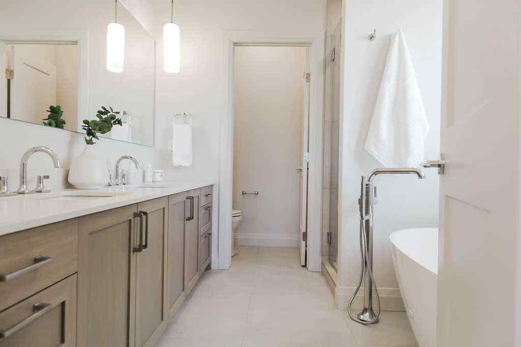 MLS® A2075659 - 5805 Taylor Way  in Taylor Estates Rural Grande Prairie No. 1, County of, Residential