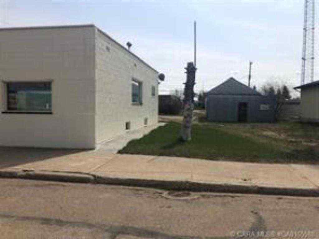 MLS® A2076481 - 5035 50 Street  in Hardisty Hardisty, Commercial