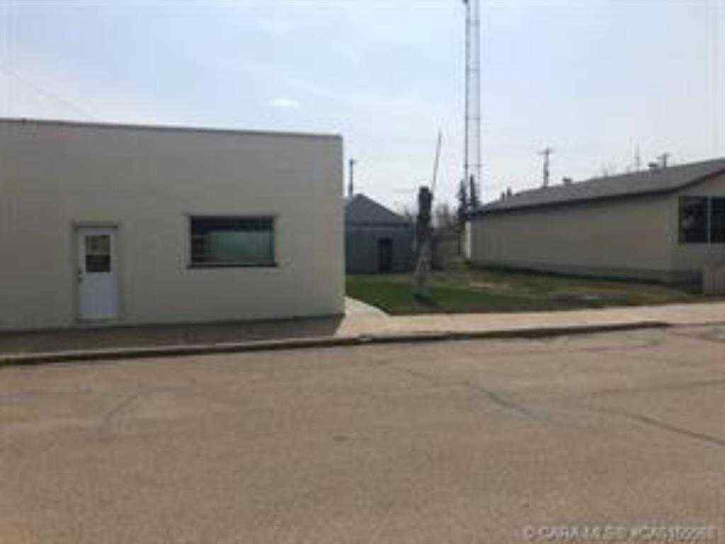 MLS® A2076481 - 5035 50 Street  in Hardisty Hardisty, Commercial