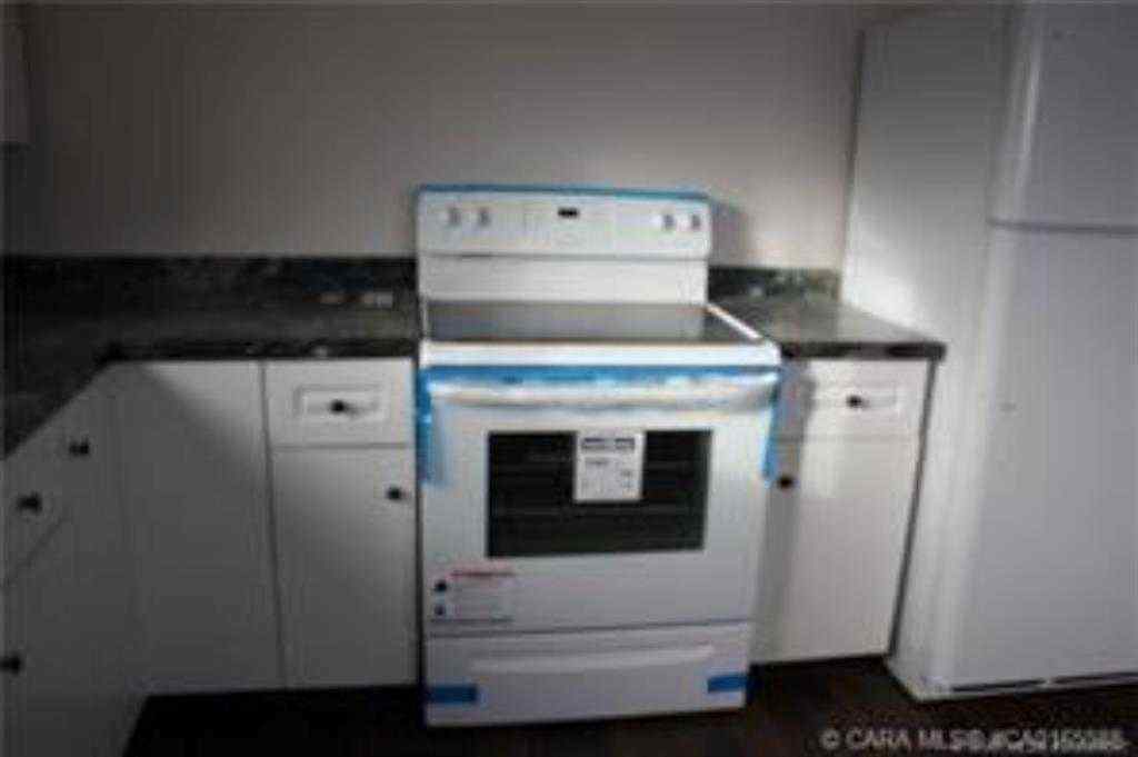 MLS® A2076481 - 5035 50 Street  in Hardisty Hardisty, Commercial