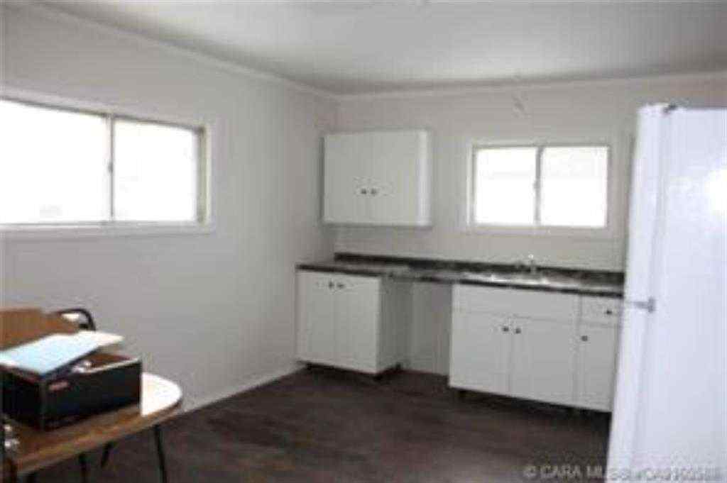 MLS® A2076481 - 5035 50 Street  in Hardisty Hardisty, Commercial