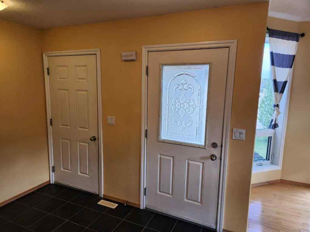 MLS® A2080716 - 45 Skaggs Crossing Whitecourt, Alberta, T7S 1W4