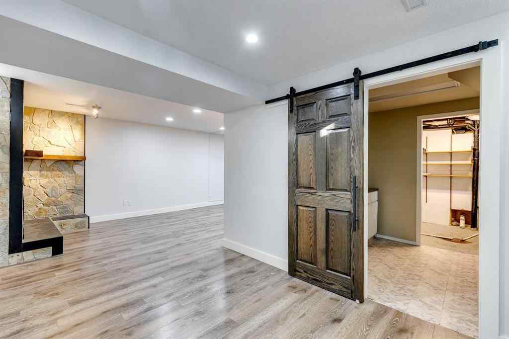 MLS® A2081808 1424 Lake Ontario Drive SE Calgary, Alberta, T2J 3G6