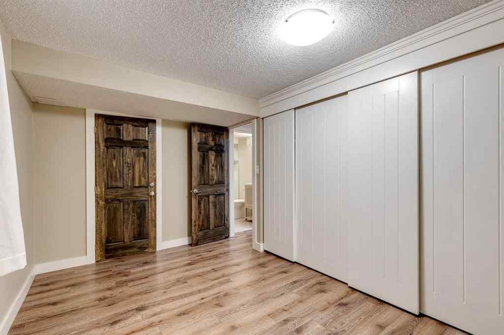 MLS® A2081808 1424 Lake Ontario Drive SE Calgary, Alberta, T2J 3G6