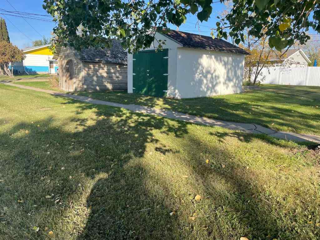MLS® A2084570 - 11304 102 Ave   in NONE Fairview, Residential