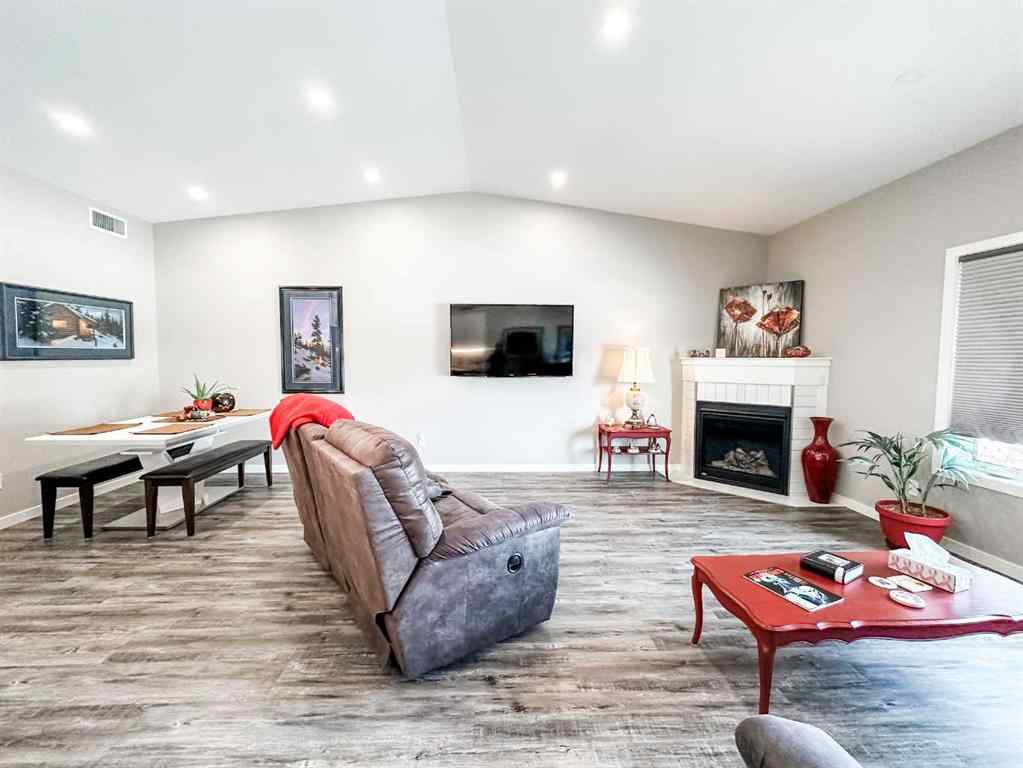 MLS® A2085415 - 5011 C 49 Street  in Downtown East Stettler, Residential