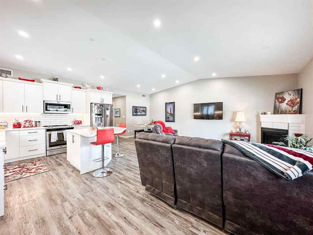 MLS® A2085415 - 5011 C 49 Street  in Downtown East Stettler, Residential