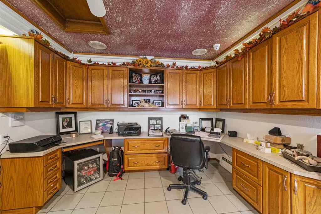 MLS® A2089316 - 4914 46 Street  in Killam Killam, Commercial
