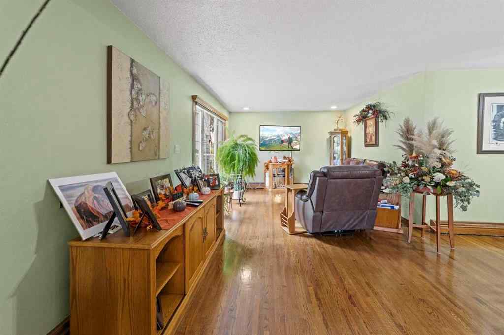 MLS® A2089316 - 4914 46 Street  in Killam Killam, Commercial