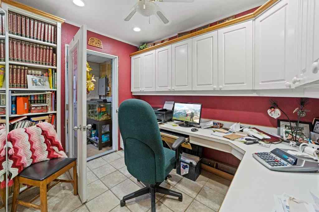 MLS® A2089316 - 4914 46 Street  in Killam Killam, Commercial