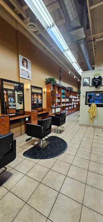 MLS® A2090461 - Unit #123 AIRDRIE AIRDRIE   in East Lake Industrial Airdrie, Commercial