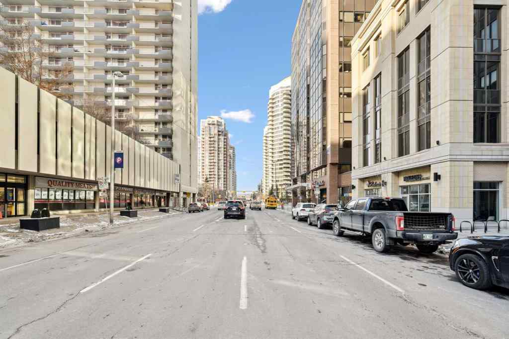 MLS® A2090759 - 934 6 Avenue SW in Downtown Commercial Core Calgary, Commercial