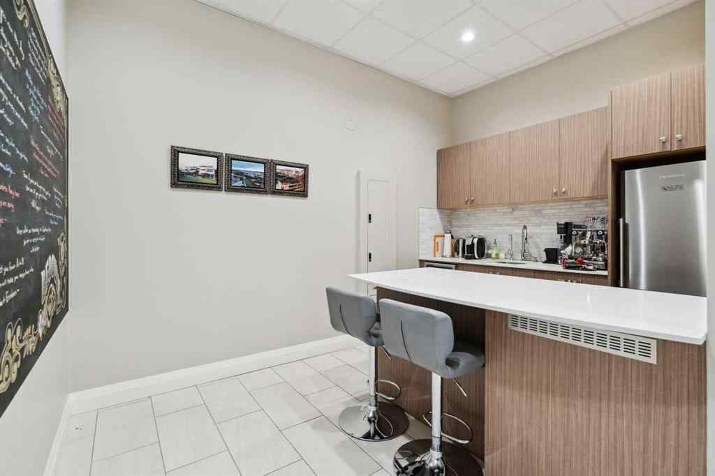 MLS® A2090759 - 934 6 Avenue SW in Downtown Commercial Core Calgary, Commercial