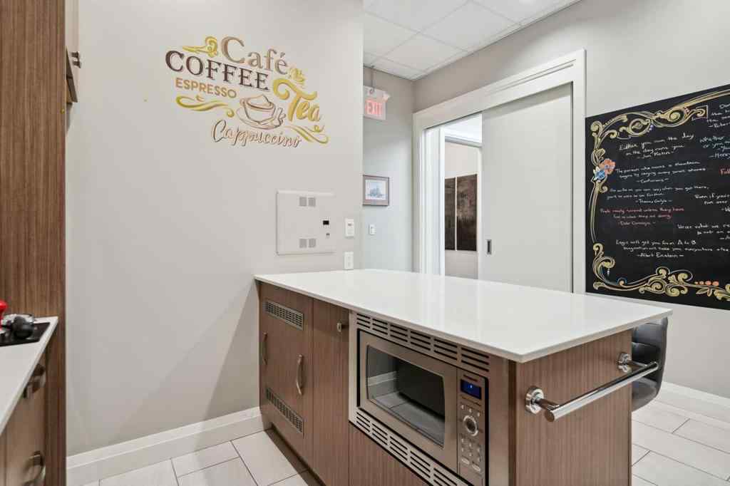 MLS® A2090759 - 934 6 Avenue SW in Downtown Commercial Core Calgary, Commercial
