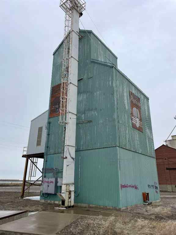 MLS® A2091195 - 300 Railway Avenue  in NONE Raymond, Agri-Business