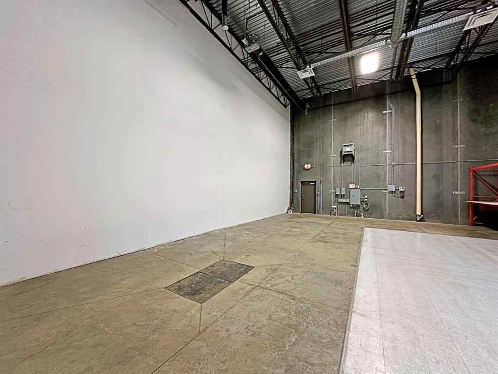 MLS® A2095504 - Unit #308 400 Mackenzie Boulevard  in Mackenzie Park Fort McMurray, Commercial