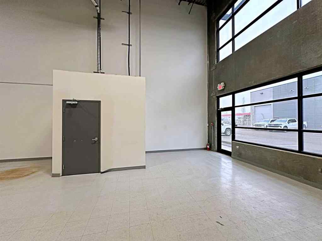MLS® A2095505 - Unit #308 400 Mackenzie Boulevard  in Mackenzie Park Fort McMurray, Commercial