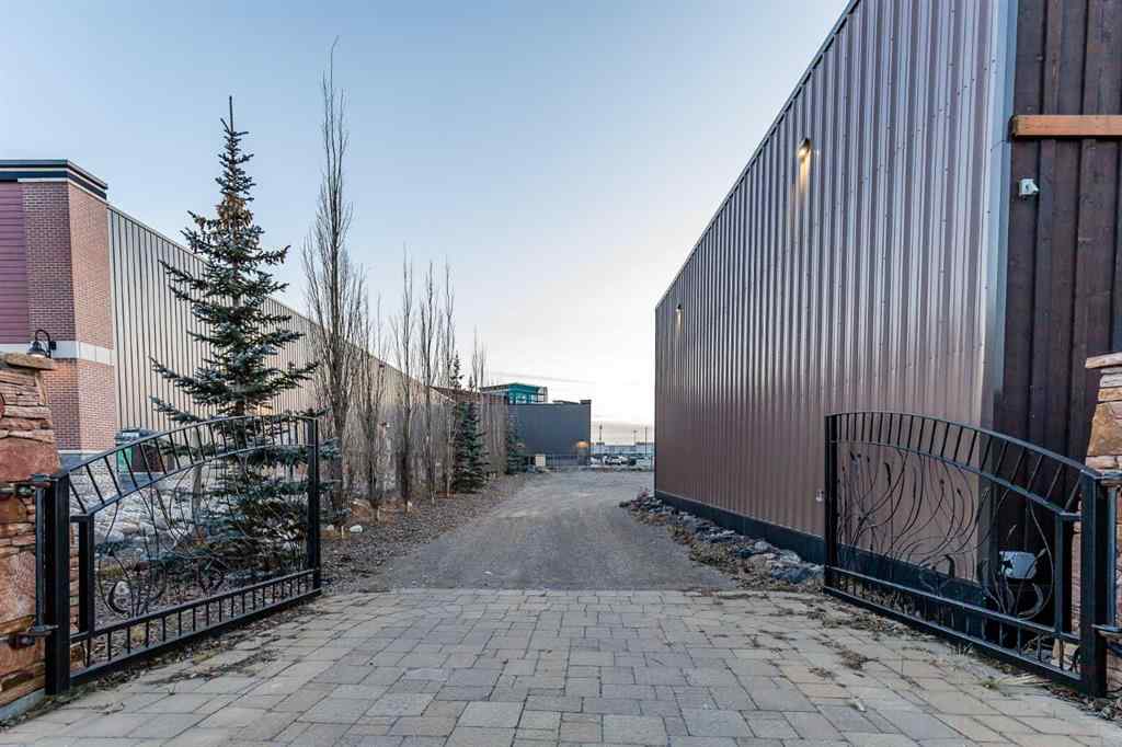MLS® A2096461 - 365 Railway Street W in Downtown Cochrane, Commercial