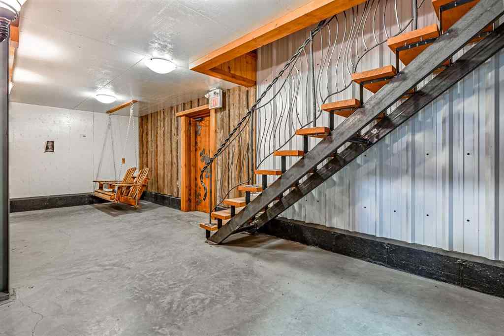 MLS® A2096461 - 365 Railway Street W in Downtown Cochrane, Commercial