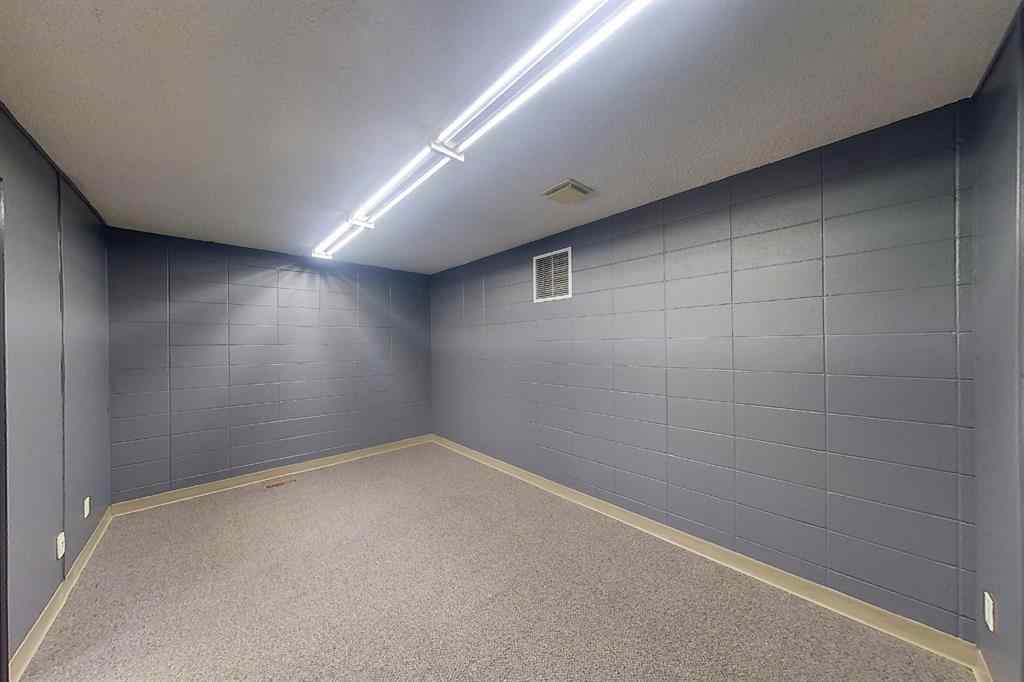 MLS® A2099387 - 5933 4 Avenue  in NONE Edson, Commercial