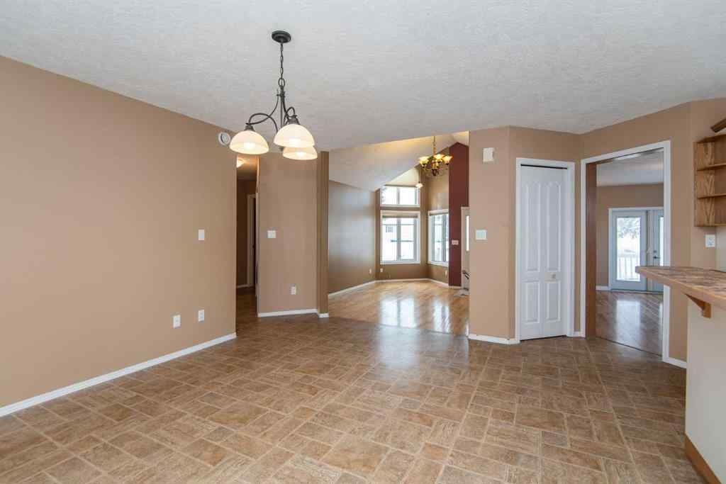 MLS® A2100533 - 3402 3 Township Road 392   in NONE Rural Lacombe County, Residential