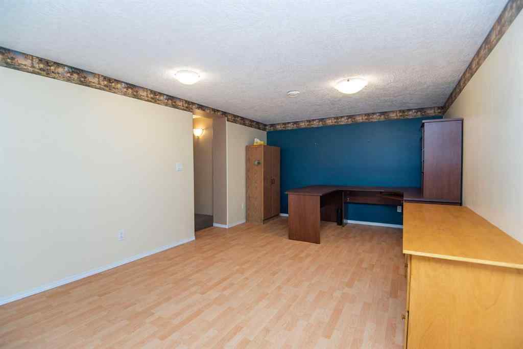 MLS® A2100533 - 3402 3 Township Road 392   in NONE Rural Lacombe County, Residential