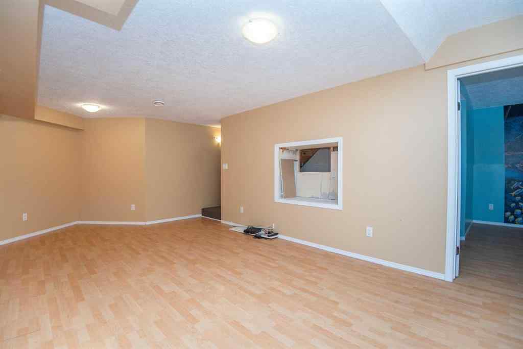 MLS® A2100533 - 3402 3 Township Road 392   in NONE Rural Lacombe County, Residential
