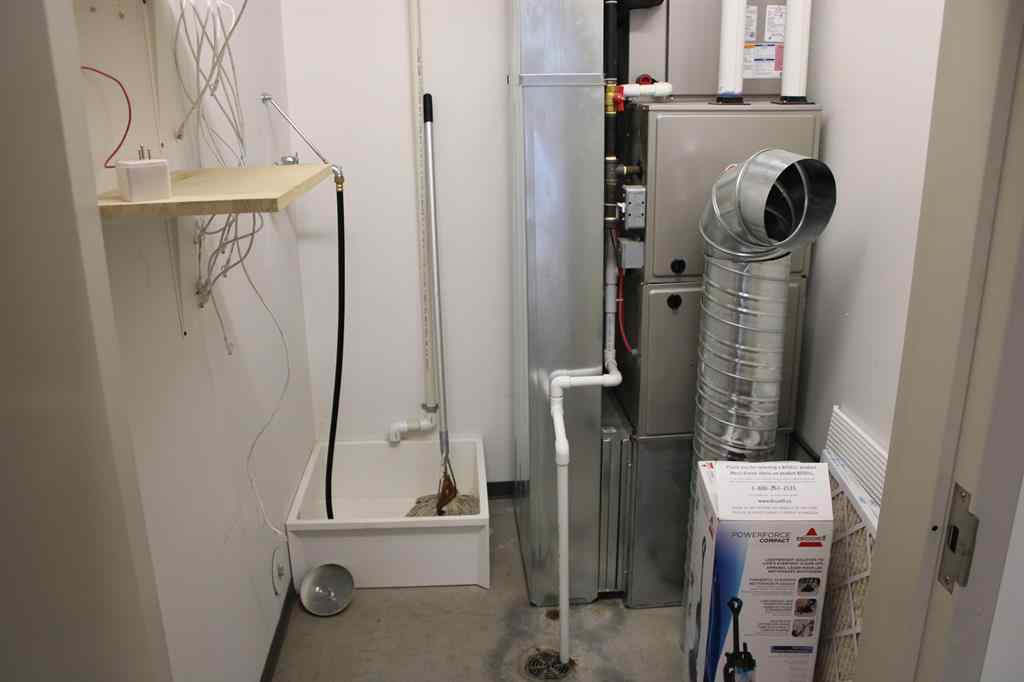 MLS® A2100905 - Unit #100 8301 99 Street  in N/A Clairmont, Commercial