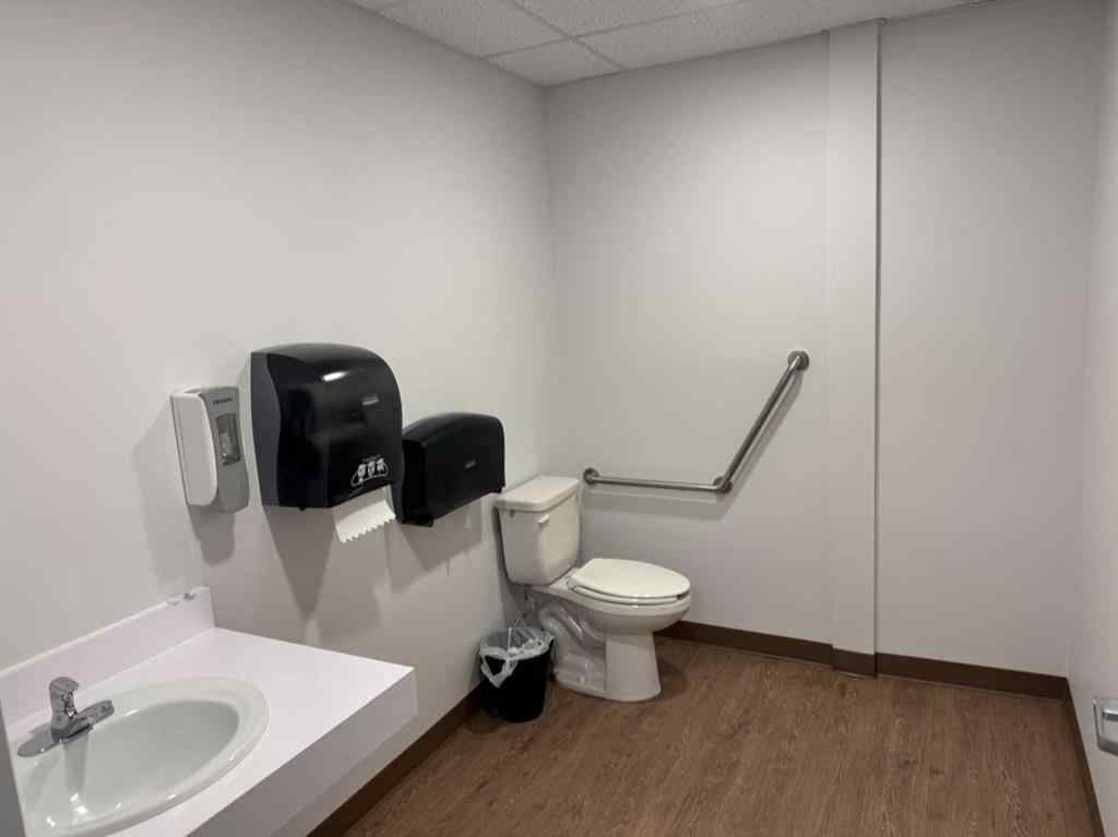 MLS® A2102992 - Unit #203 11745 105 Street  in Royal Oaks Grande Prairie, Commercial