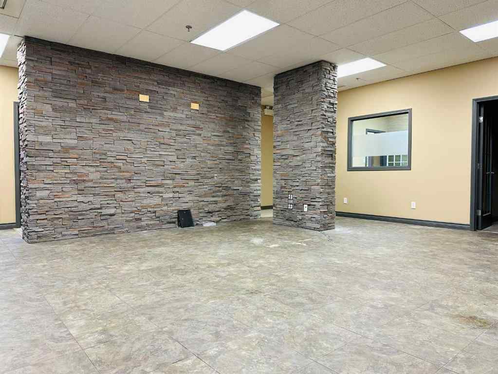 MLS® A2103766 - Unit #200 B 10006 101 Avenue  in Central Business District Grande Prairie, Commercial