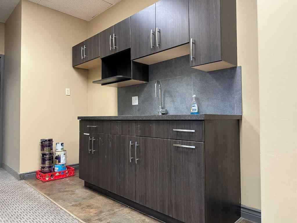 MLS® A2103766 - Unit #200 B 10006 101 Avenue  in Central Business District Grande Prairie, Commercial