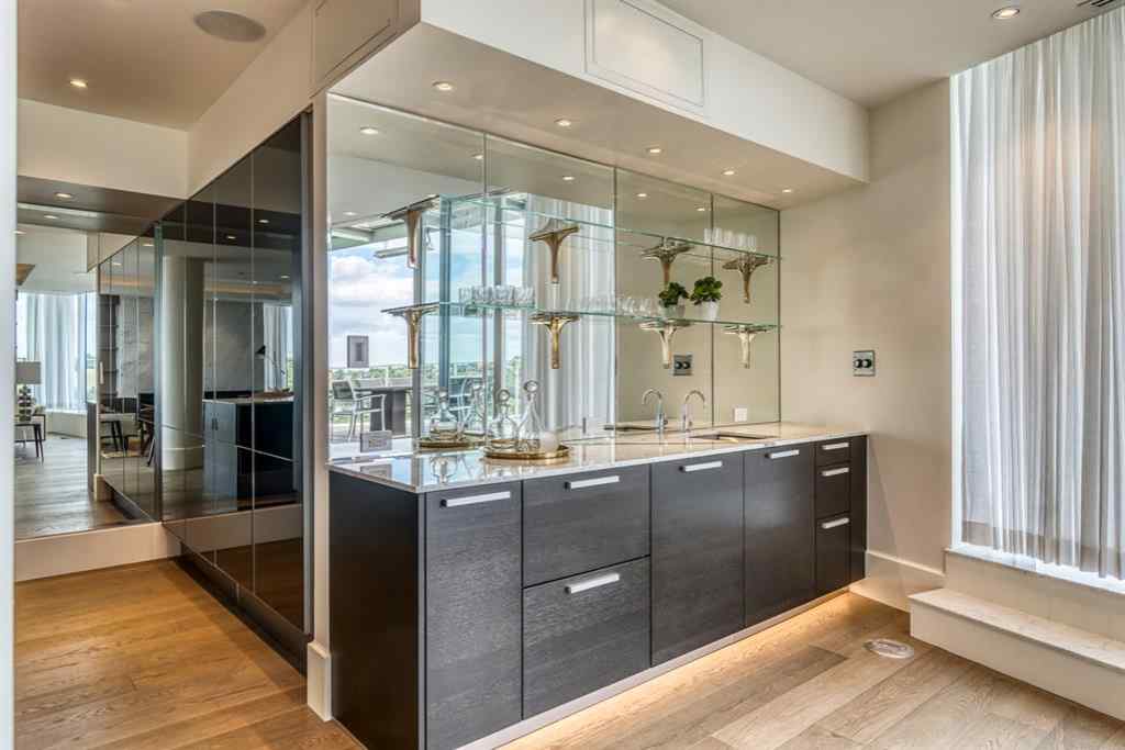 MLS® A2104572 - Unit #1307 738 1 Avenue SW in Eau Claire Calgary, Residential