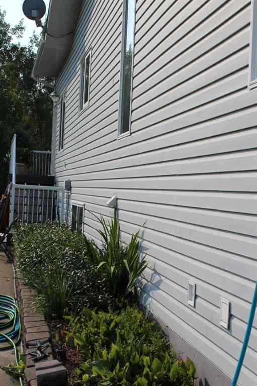 MLS® A2104682 - 725 7th Avenue NW in NONE Manning, Residential