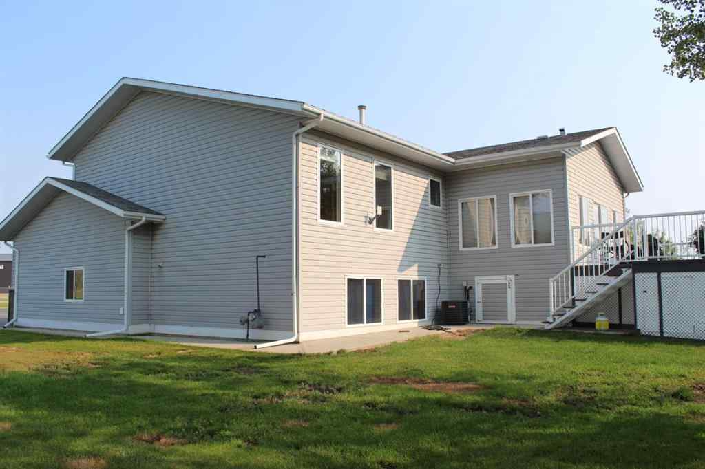 MLS® A2104682 - 725 7th Avenue NW in NONE Manning, Residential