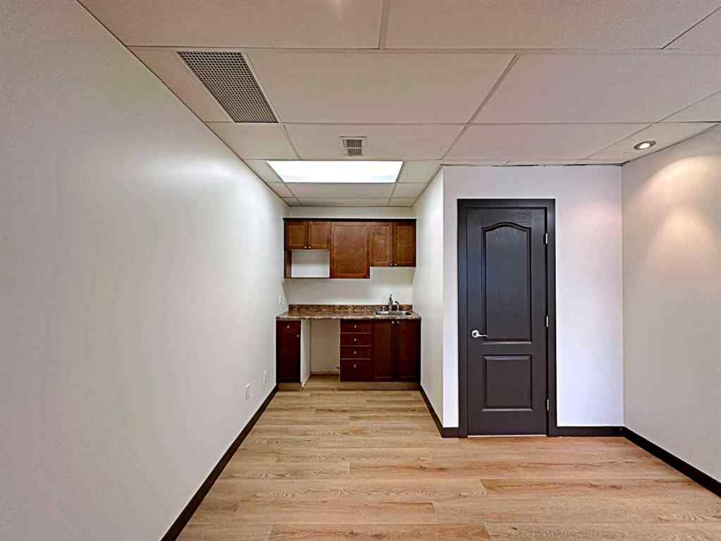 MLS® A2104945 - Unit #Upper 8109 Fraser Avenue  in Downtown Fort McMurray, Commercial