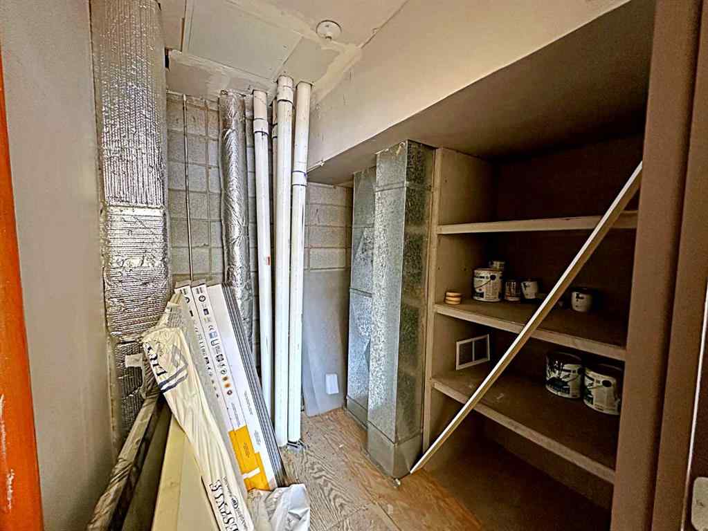 MLS® A2104945 - Unit #Upper 8109 Fraser Avenue  in Downtown Fort McMurray, Commercial
