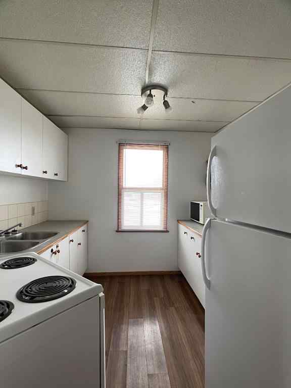 MLS® A2105064 - Unit #1-6 5109 50th Street   in NONE High Prairie, Multi-Family
