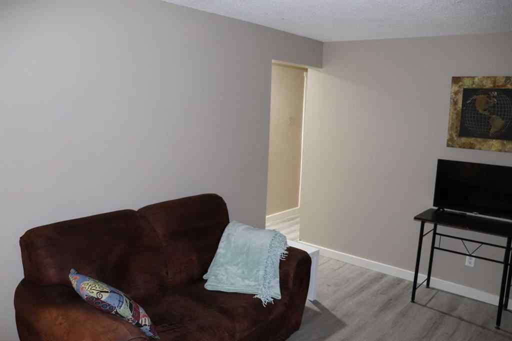 MLS® A2105372 - Unit #3 506 41 Street   in NONE Edson, Residential