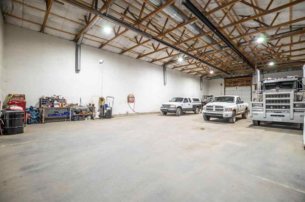 MLS® A2105601 - 4204 50 Avenue  in East Industrial Park Stettler, Commercial