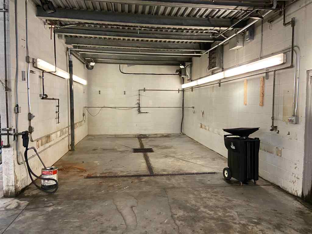 MLS® A2106059 - 10101 112 Street  in Gateway Grande Prairie, Commercial