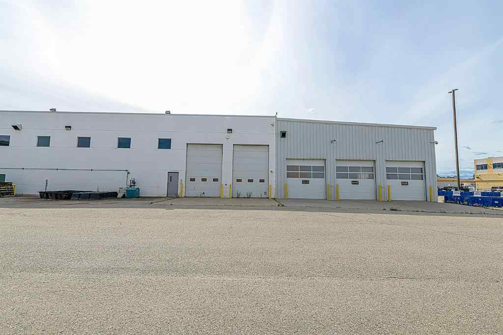 MLS® A2106059 - 10101 112 Street  in Gateway Grande Prairie, Commercial