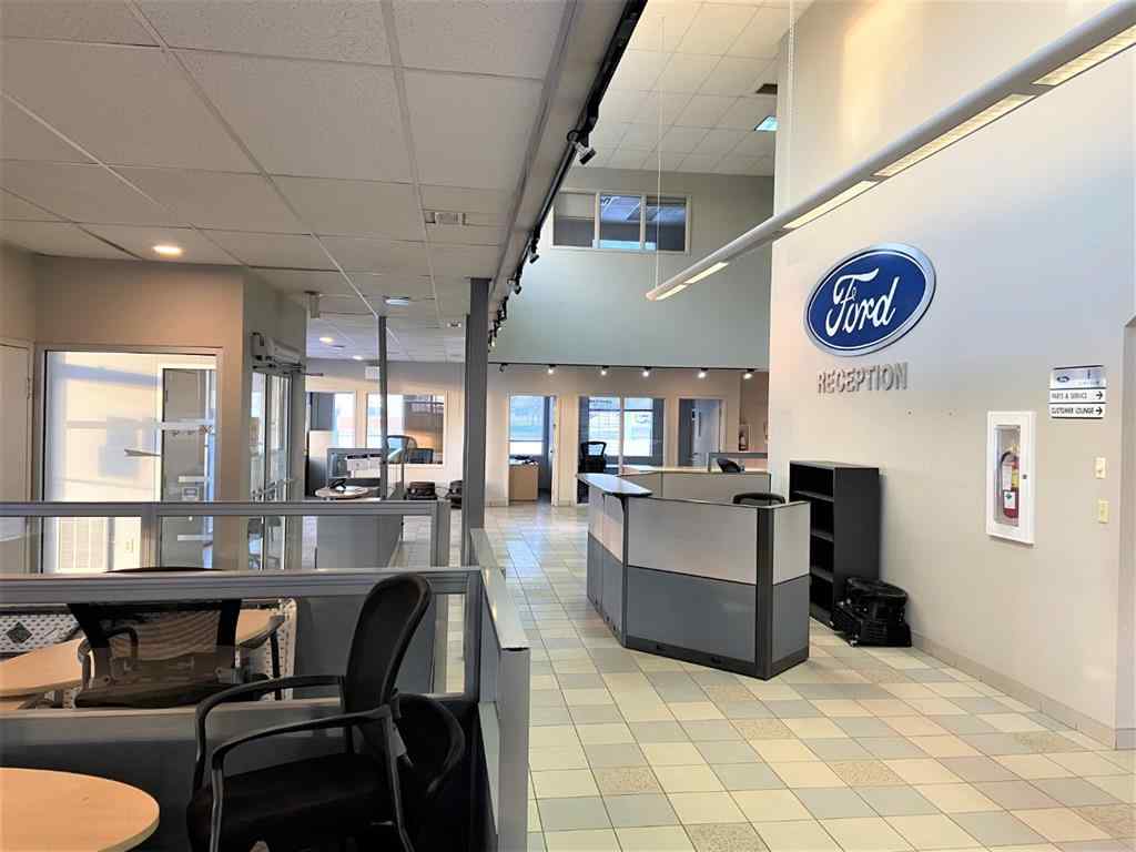 MLS® A2106067 - 10101 112 Street  in Gateway Grande Prairie, Commercial