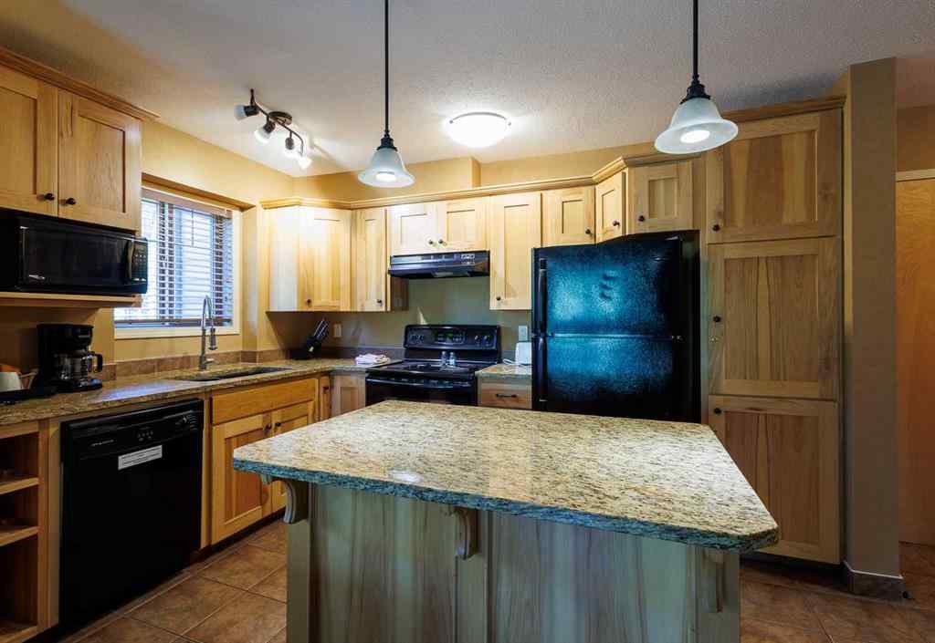 MLS® A2106379 - Unit #505 & 506 401 4 Street  in Elkwater Rural Cypress County, Residential