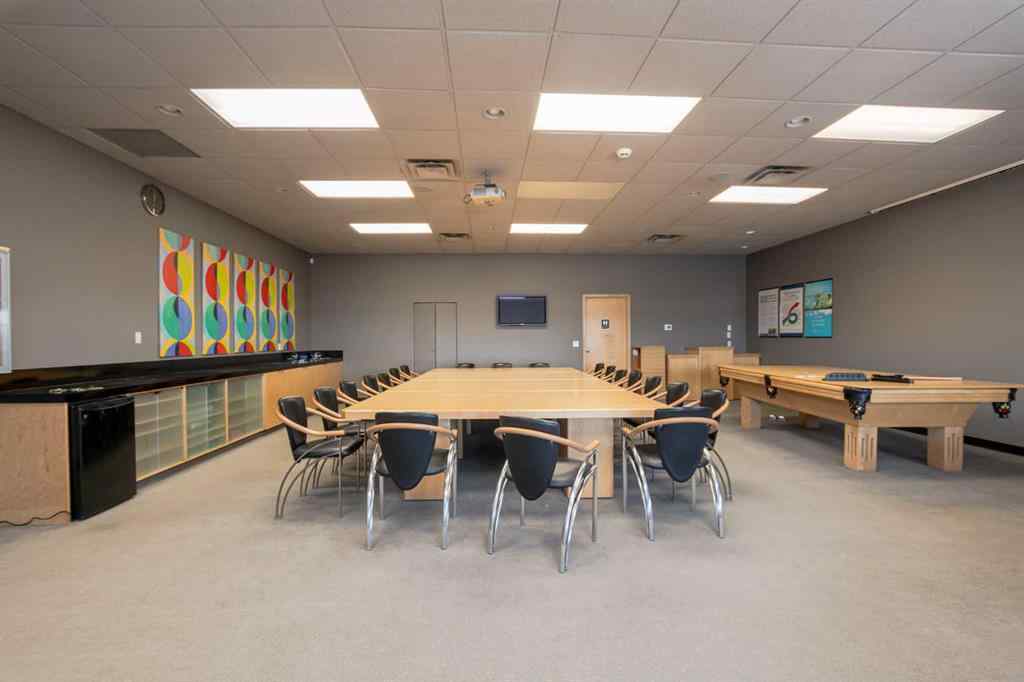 MLS® A2109467 - Unit #201 12125 99 Street  in NONE Grande Prairie, Commercial