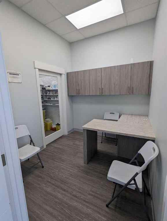 MLS® A2111011 - Unit #Unit 180 5504 Macleod Trail SW in Manchester Calgary, Commercial