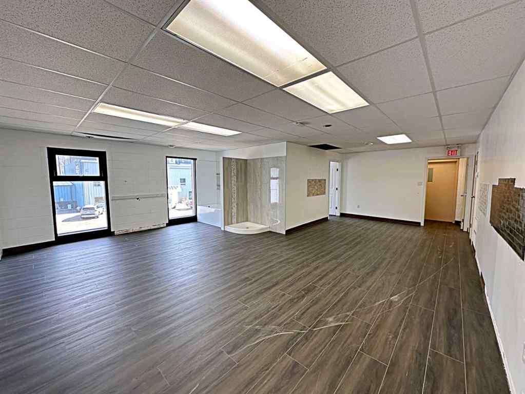 MLS® A2111564 - 8127 Fraser Avenue  in Downtown Fort McMurray, Commercial