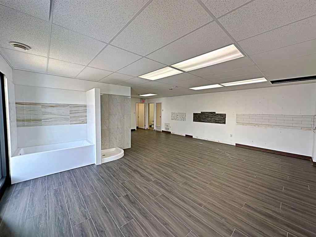 MLS® A2111564 - 8127 Fraser Avenue  in Downtown Fort McMurray, Commercial