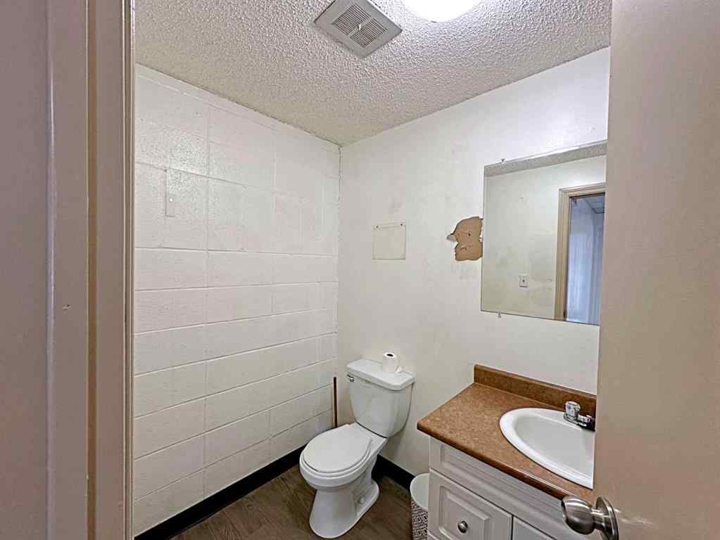 MLS® A2111564 - 8127 Fraser Avenue  in Downtown Fort McMurray, Commercial