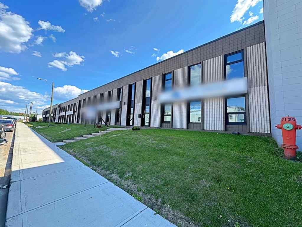 MLS® A2111564 - 8127 Fraser Avenue  in Downtown Fort McMurray, Commercial